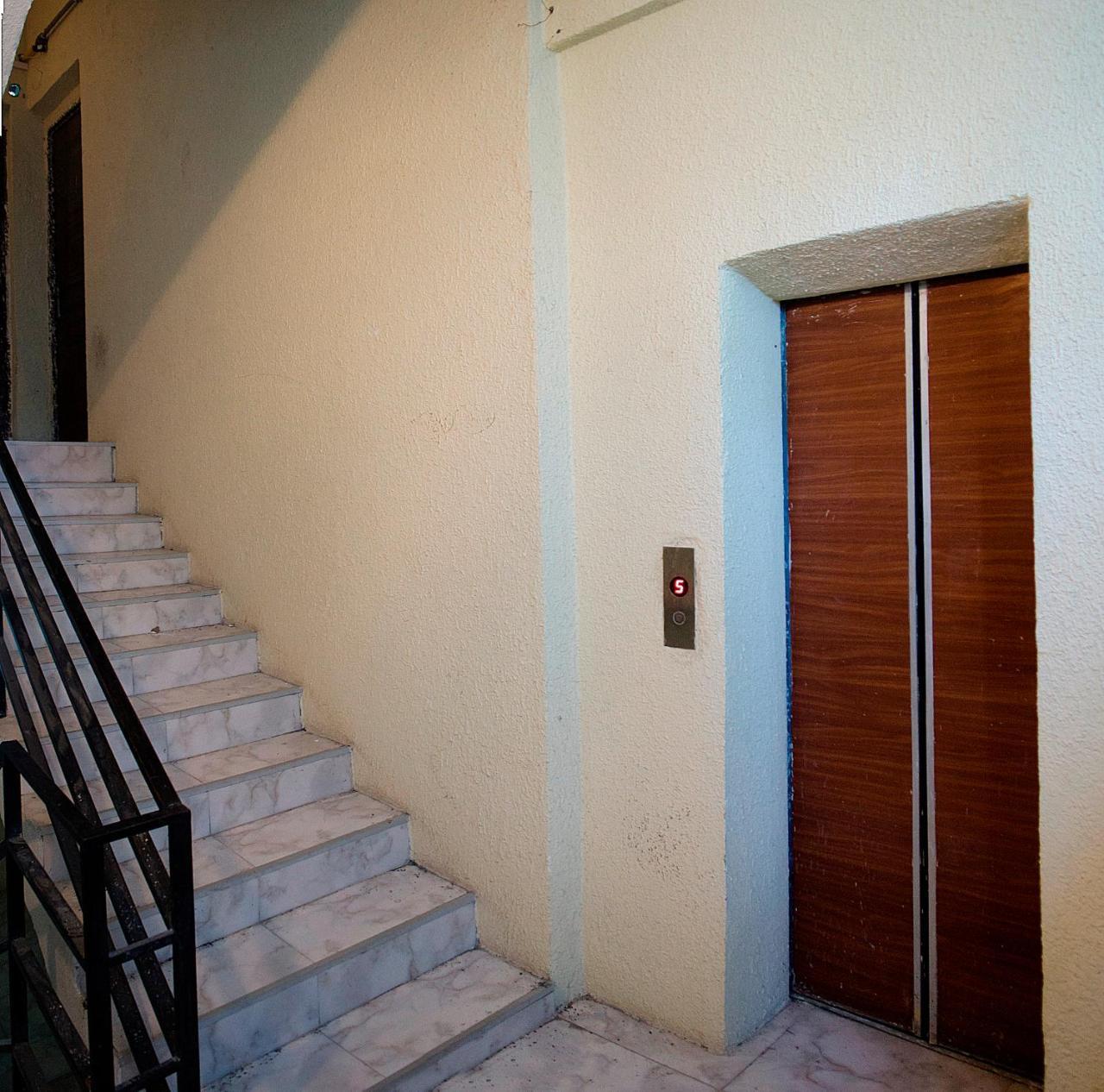 Tiflislux Apartment - Old City Philarmonic Exterior foto